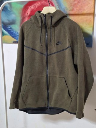 Sudadera Nike Tech Fleece Windrunner Verde