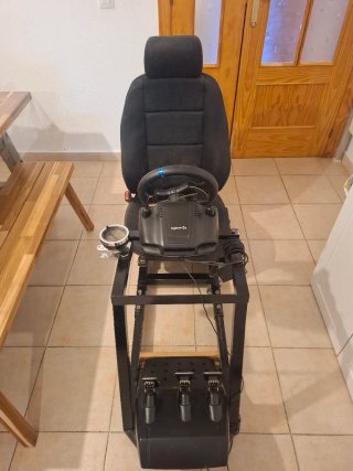 Playseat con Volante y Pedales Logitech