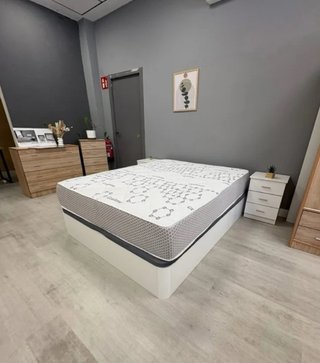 Cama y Colchón en Liquidación