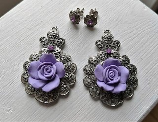 Pendientes vintage morados y filigrana