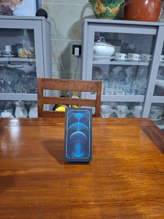 Caja iPhone 12 Pro Max azul