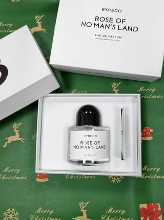 Perfume Byredo Rose of No Man’s Land, caja lujosa