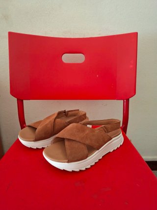 Sandalias Artisan Clarks Marrones