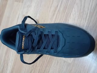 Zapatillas Skechers Impermeables Negras