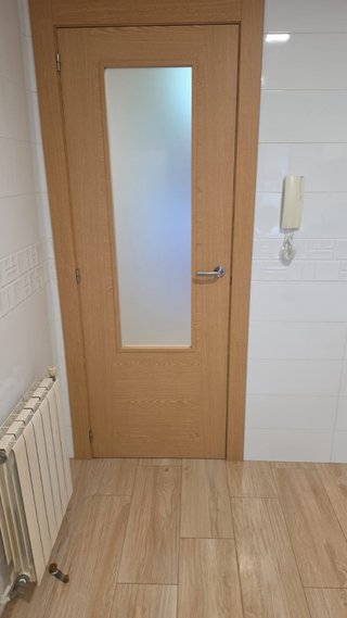 Puerta de interior con cristal
