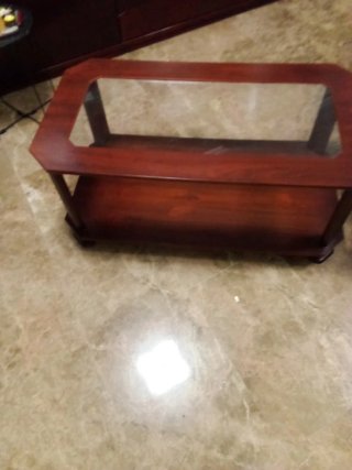Mesa de centro de madera y cristal