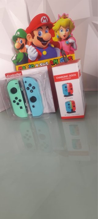 Joy-Con para Nintendo Switch y Base de Carga