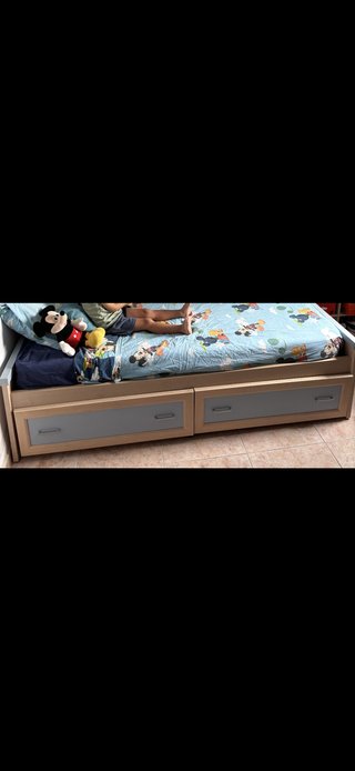Cama de 90 cm con cajones