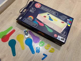 Caja luminosa de madera Playtive