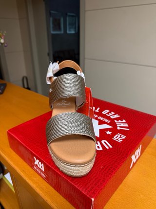 Sandalias Xti Doradas