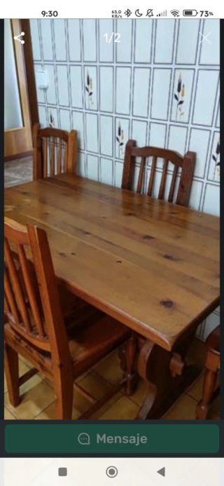 Mesa de Madera Maciza con 4 Sillas