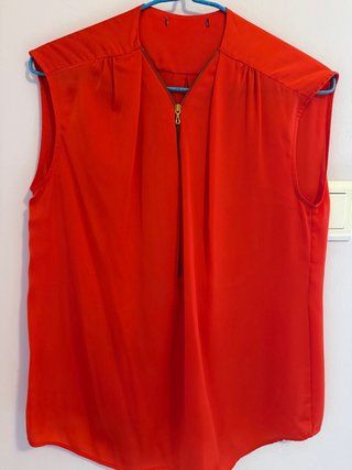 Blusa Roja sin Mangas
