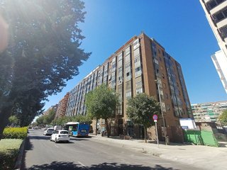 Piso en alquiler en Pacífico en Madrid