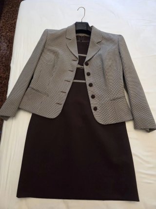 Traje chaqueta con vestido