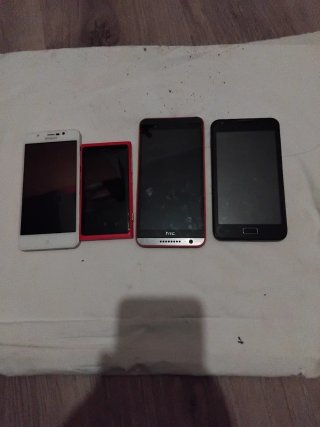 Lote de 4 móviles para repuestos