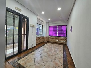 Local comercial en alquiler en Campamento en Madrid