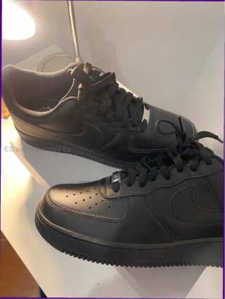 Nike Air Force 1 Low '07 Negras Talla 42