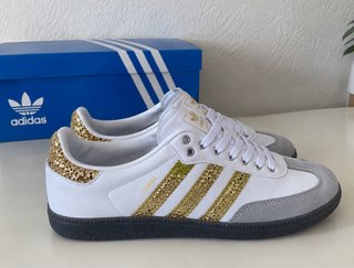 Zapatillas Adidas Samba Blancas y doradas. Nuevas