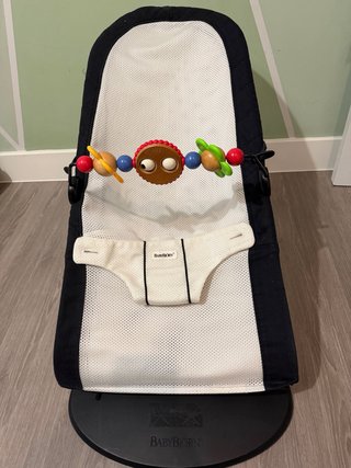 Hamaca BabyBjörn con juguete