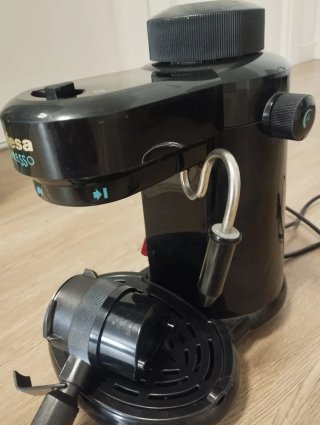 Cafetera Espresso Ufesa Negra