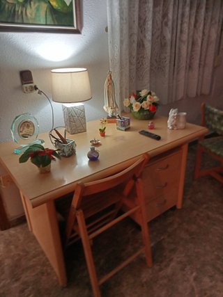 Escritorio de madera