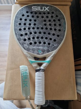 Pala de Pádel Siux Valkiria Pro 2026