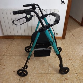 Caminador Zen con Asiento y Cesta