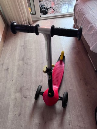 Patinete Infantil de Tres Ruedas