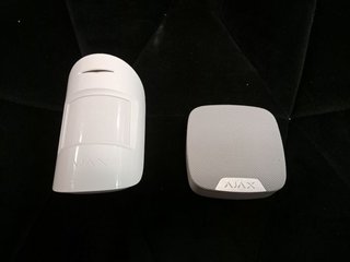 Detector de movimiento + sirena ajax