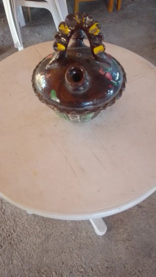 Botijo de cerámica decorativo