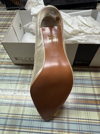 Zapatos de Salón Elodie Shoes Dorados Talla 40