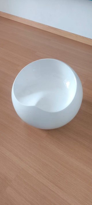 Banco de diseño esférico blanco