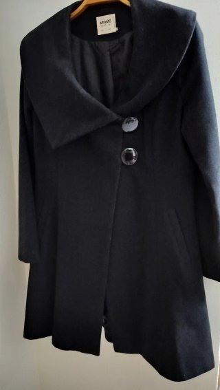 Abrigo negro smash! Talla M