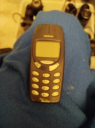 Teléfono móvil Nokia clásico