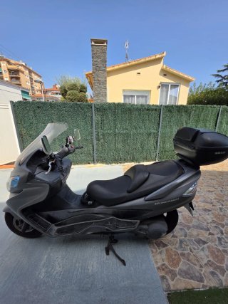 Suzuki Burgman 400 ABS (2014)