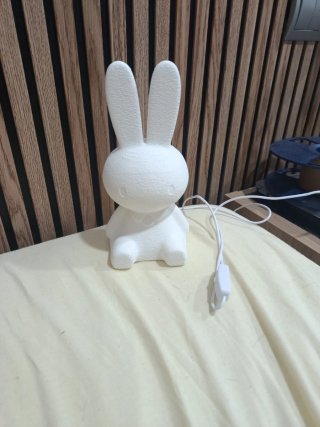 Lámpara Miffy impresa en 3D