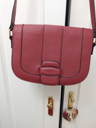 Bolso Misako Color Vino