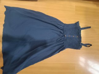 Vestido midi de verano azul