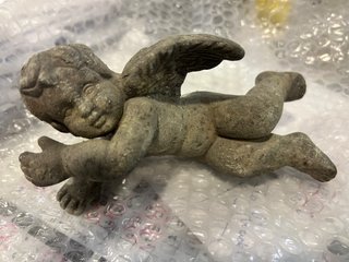 Figura de Ángel Querubín Tumbado