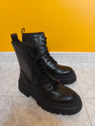 Botines Negros con Plataforma