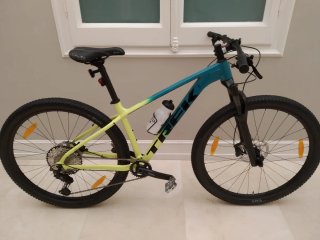 Bicicleta Trek X-Caliber 7 (2021)