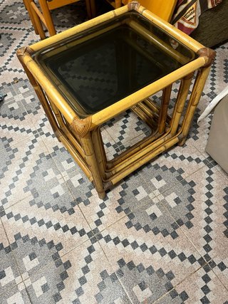 Set di 3 tavoli nido in bambù e cristallo