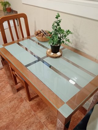 Mesa de Comedor de Cristal y Madera