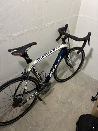 Bicicleta de Carretera Fuji SST 2.0