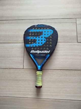 Pala de Pádel Bullpadel Zero Carbono
