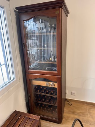 Vinoteca Caveduke de Madera