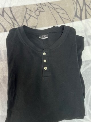 Camiseta Manga Larga Negra Lefties