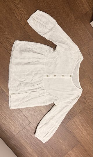 Blusa blanca de manga larga