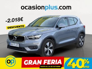 Volvo XC40 T3 Momentum Pro Auto 120 kW (163 CV)