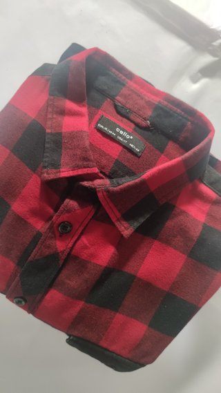 CAMISA CELIO CUADROS ROJA Y NEGRA TALLA XL NUEVA